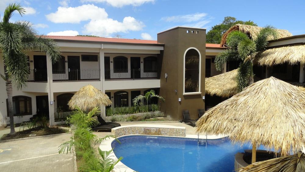 Hotel Colono Beach Coco Bagian luar foto